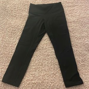 Black Lulu lemon leggings